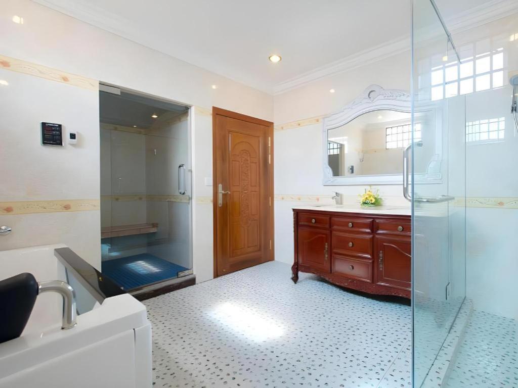 Jun Yue Hotel Phnom Penh Dış mekan fotoğraf