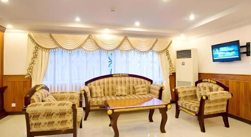 Jun Yue Hotel Phnom Penh Dış mekan fotoğraf