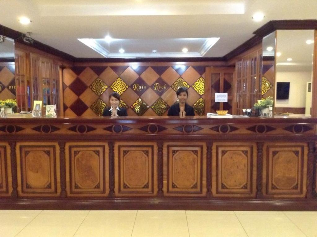 Jun Yue Hotel Phnom Penh Dış mekan fotoğraf